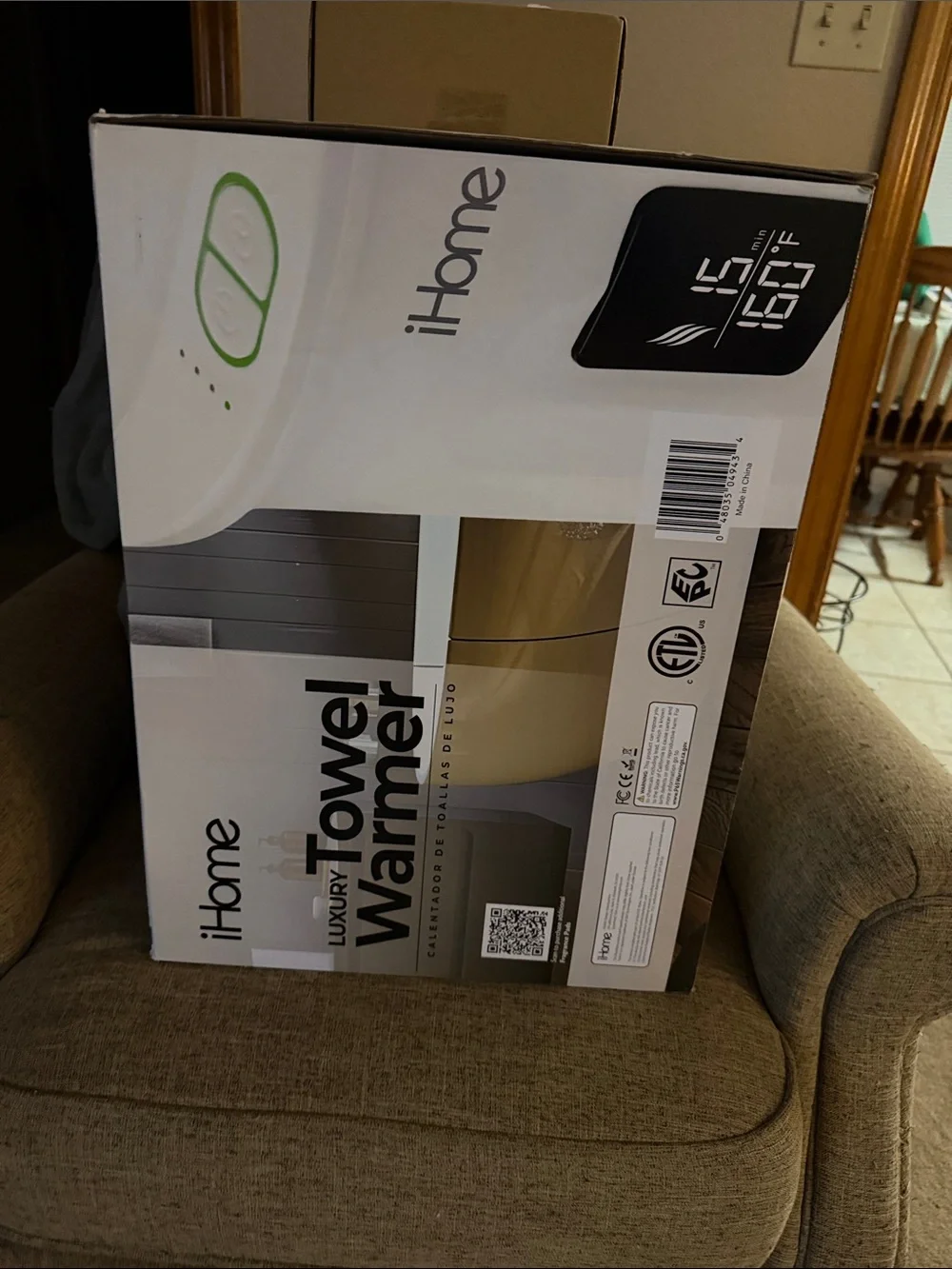 iHome Luxury Towel Warmer - White with Green Accent